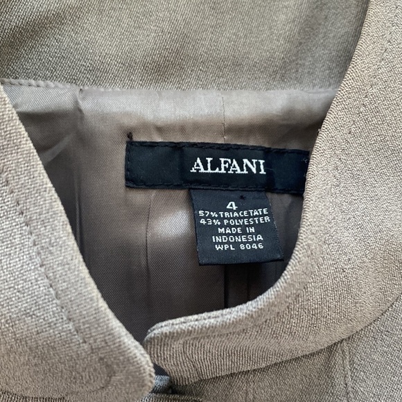 Alfani taupe Academia vintage structured blazer. - Picture 7 of 13